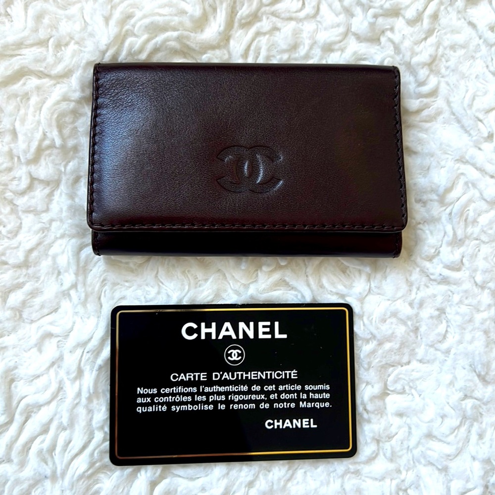 AUTHENTIC RARE Chanel lambskin key case